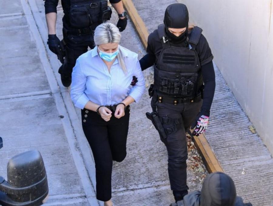 Η Έφη λέει γιατί έριξε βιτριόλι στην Ιωάννα: Έφτασε η στιγμή της αλήθειας