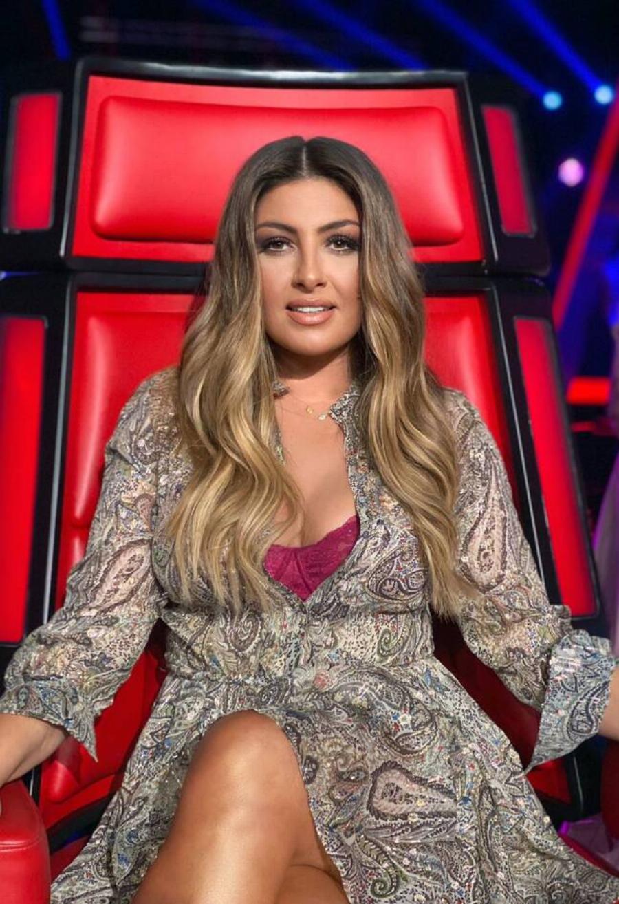 Μας άφησε με το στόμα ανοιχτό: Η άκρως εντυπωσιακή η εμφάνιση της Έλενας Παπαρίζου στο The Voice