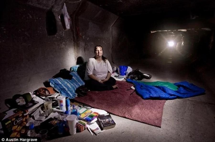 Μια ολόκληρη πόλη βρίσκεται κάτω απ’το Λας Βέγκας: Η υπόγεια ζωή των ανθρώπων των υπονόμων