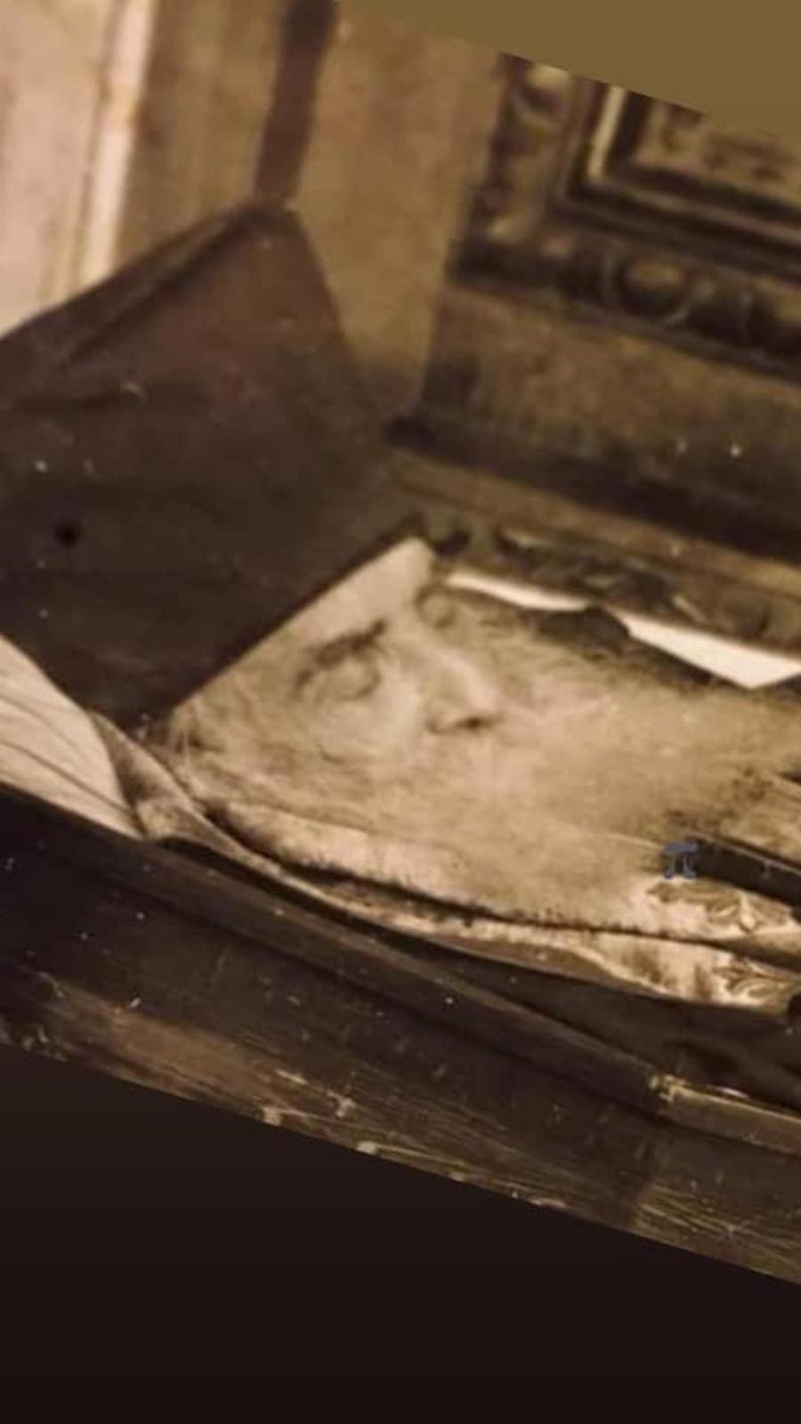 Παράτησαν το φέρετρο του Αγίου Νεκτάριου στα σκαλιά: Ούτε οι Ιερείς είχαν χρόνο να τον διαβάσουν