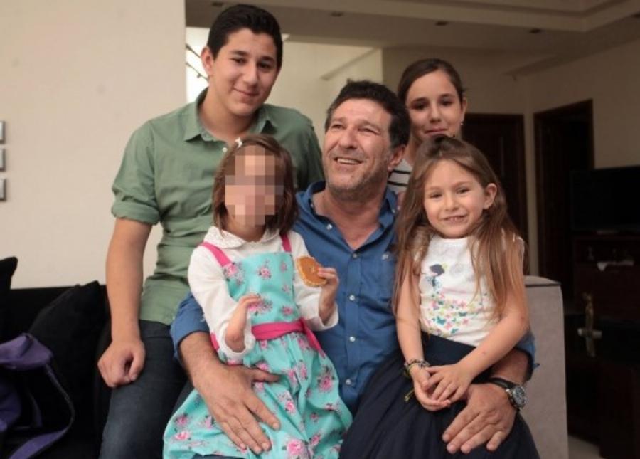 Οικογένεια στο Ηράκλειο υιοθέτησε παιδί με αναπηρία: «Αυτό το κοριτσάκι μας δίνει μόνο χαρά»