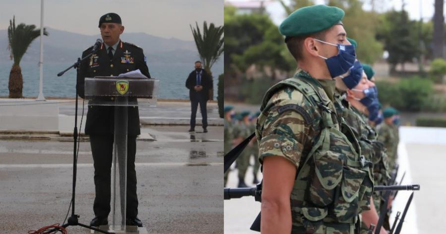 Αρχηγός ΓΕΕΘΑ: Στάθηκε στη βροχή για την ορκωμοσία των ΕΠΟΠ