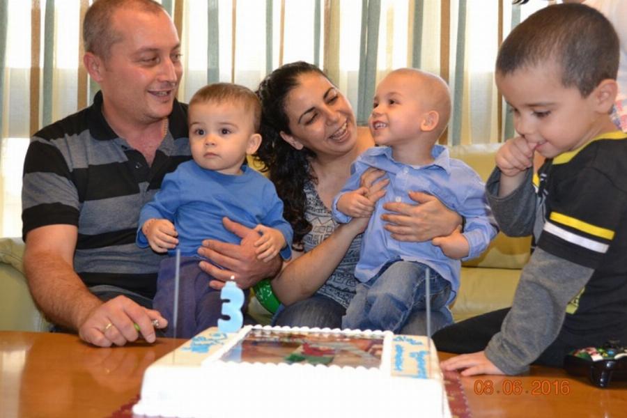 Ένα αγγελούδι 3 ετών από την Ρόδο διέλυσε τον καρκίνο και δίνει ένα τεράστιο μάθημα ζωής