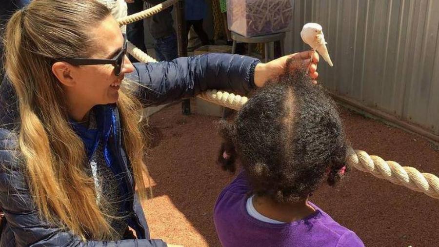 Διάσημοι Έλληνες που υιοθέτησαν παιδάκι: 13 υπέροχες περιπτώσεις