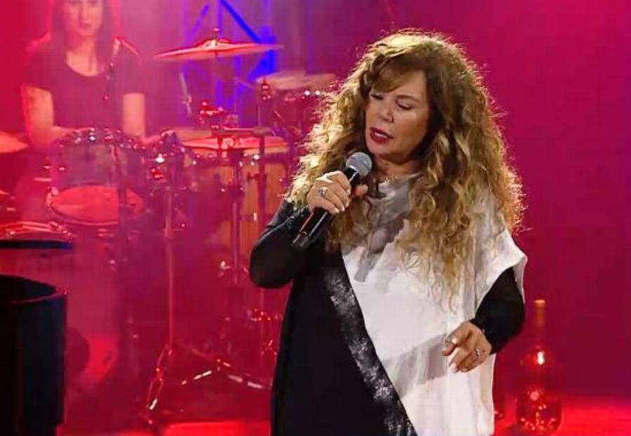 Ελένη Δήμου μέσα από το νοσοκομείο: «Θέλω να πεθάνω σπίτι μου»