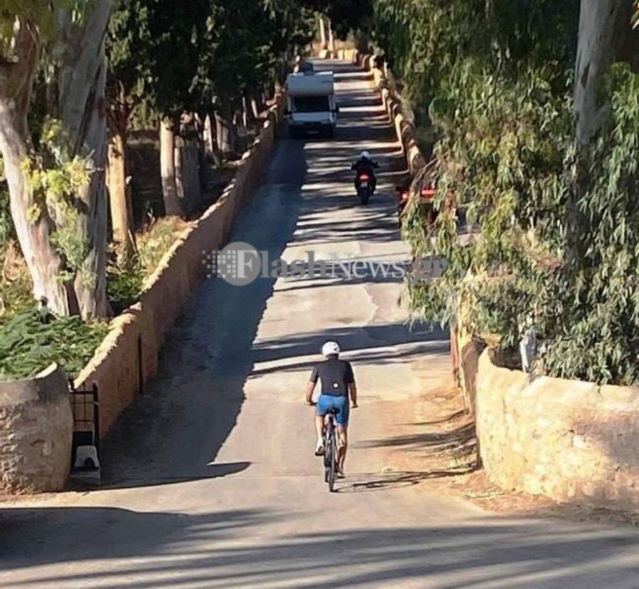 Ποδηλατάδα ο Κυριάκος Μητσοτάκης: Έκανε βόλτα  στο Ακρωτήρι Χανίων