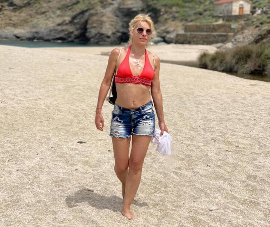 Ελένη Μενεγάκη: «Δεν θα μπαίνεις σε μισό ρούχο, όλα δεν θα κλείνουν» – Η μεγάλη μάχη με τα κιλά της