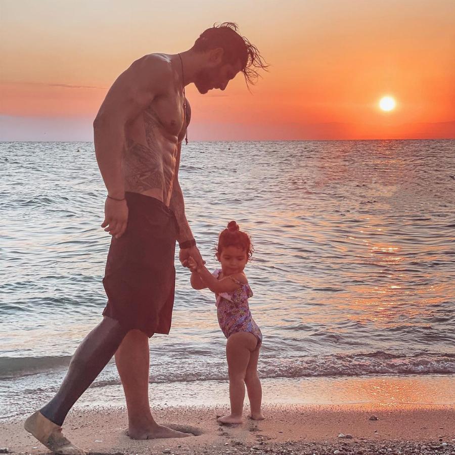 «Η κόρη μου είναι δύο χρονών και ήδη με ρωτάει για το πρόσθετο μέλος» – Oι δηλώσεις του Ετεοκλή Παύλου