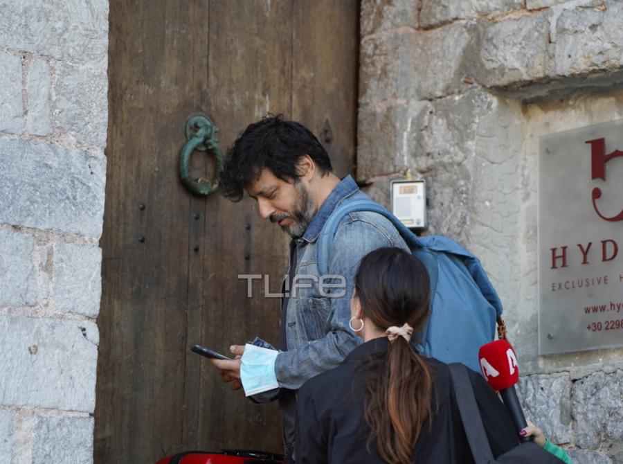 Κωστής Μαραβέγιας – Τόνια Σωτηροπούλου: Οι πρώτες φωτογραφίες από τον μυστικό γάμο του ζευγαριού