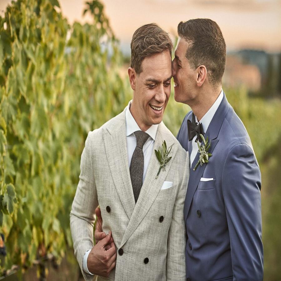 Έχω λόγους να λέω όχι στον γάμο των ομοφυλόφιλων – Με λένε Lewis και μεγάλωσα με «γκέι γονείς»