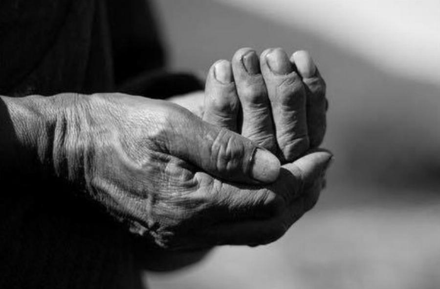 Το υπέροχο ποίημα αφιερωμένο στην τρίτη ηλικία που συγκινεί