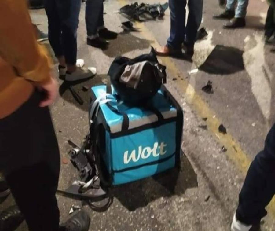Νεκρός σε τροχαίο διανομέας της Wolt – Συνελήφθη ο οδηγός
