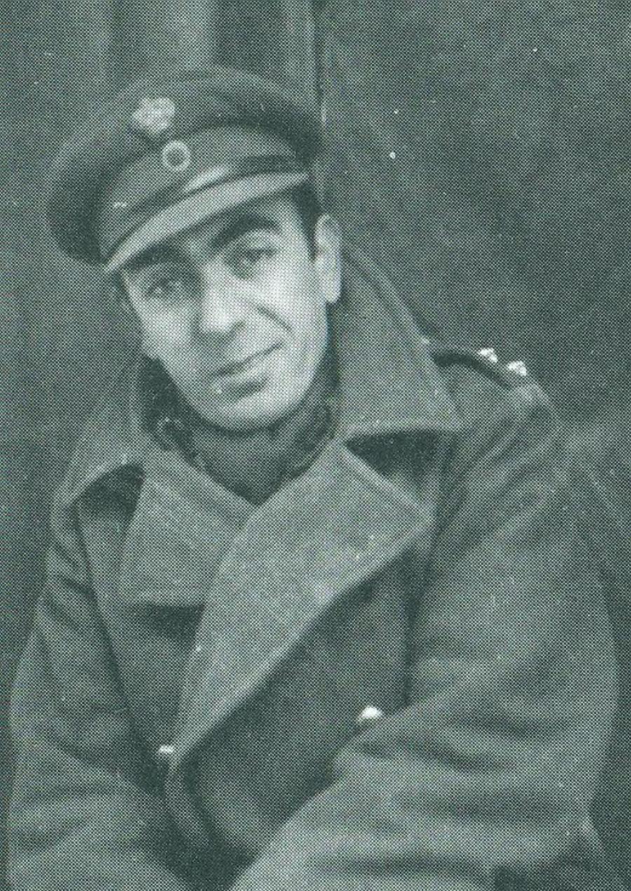 Συγκίνηση και περηφάνια: Ο Παπαγιαννόπουλος και ο Κωνσταντάρας στην πρώτη γραμμή του πολέμου το ’40