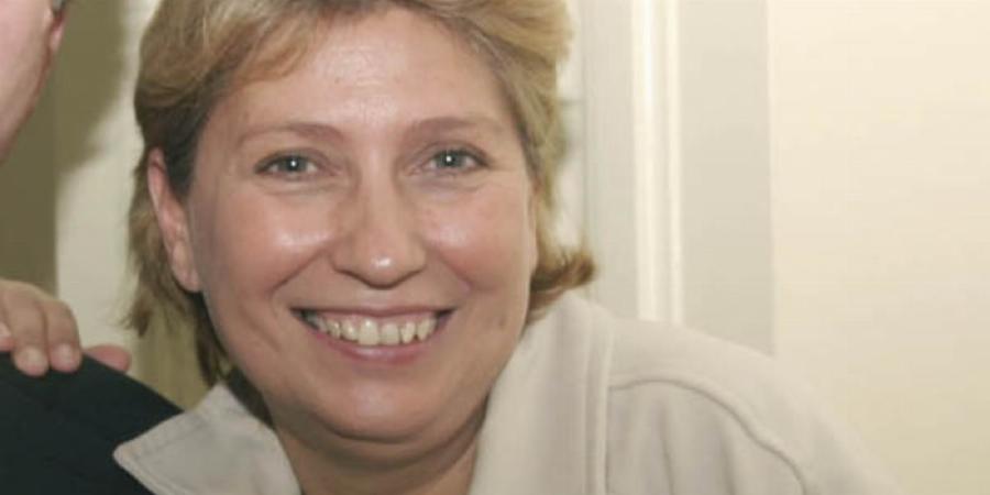 Διάσημοι Έλληνες που υιοθέτησαν παιδάκι: 13 υπέροχες περιπτώσεις