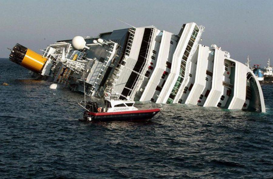 Ο άντρας που έσπρωξε τη γυναίκα του για να πάρει αυτός το σωσίβιο – Ιστορία από κρουαζιερόπλοιο