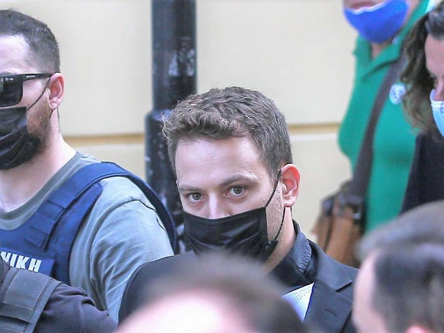 Η απάντηση του Μπάμπη Αναγνωστόπουλου για το ρεσιτάλ ερμηνείας στην ΕΛ.ΑΣ: Όσα δήλωσε ο συνήγορός του