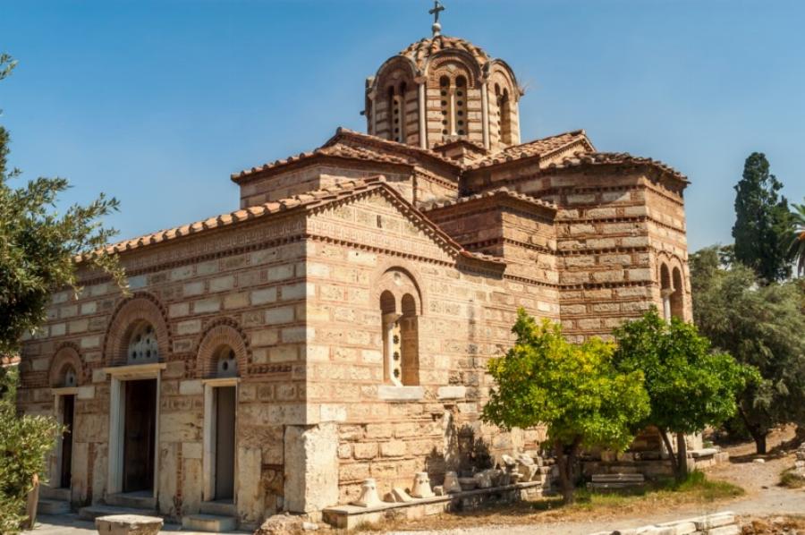 H καμπάνα που χτύπησε για πρώτη φορά στην Αθήνα – Το εκκλησάκι της Πλάκας