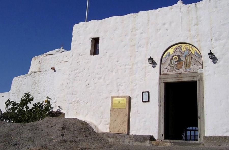 Ένα Μνημείο Παγκόσμιας Κληρονομιάς – Το Σπήλαιο της Αποκάλυψης