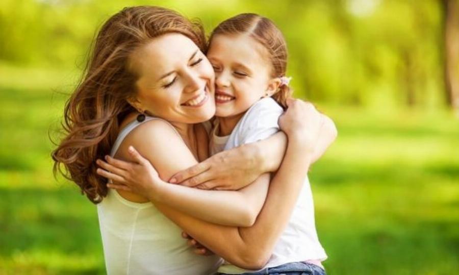 Έλλειψη μητρικής αγάπης: Προκαλεί 7 πληγές