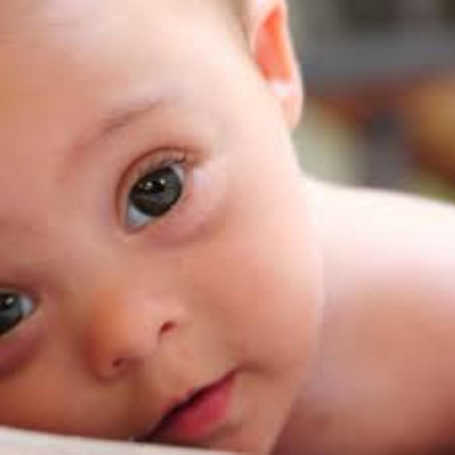 «Το παιδί μου έχει σύνδρομο DOWN και μιλάει τέσσερις ξένες γλώσσες»