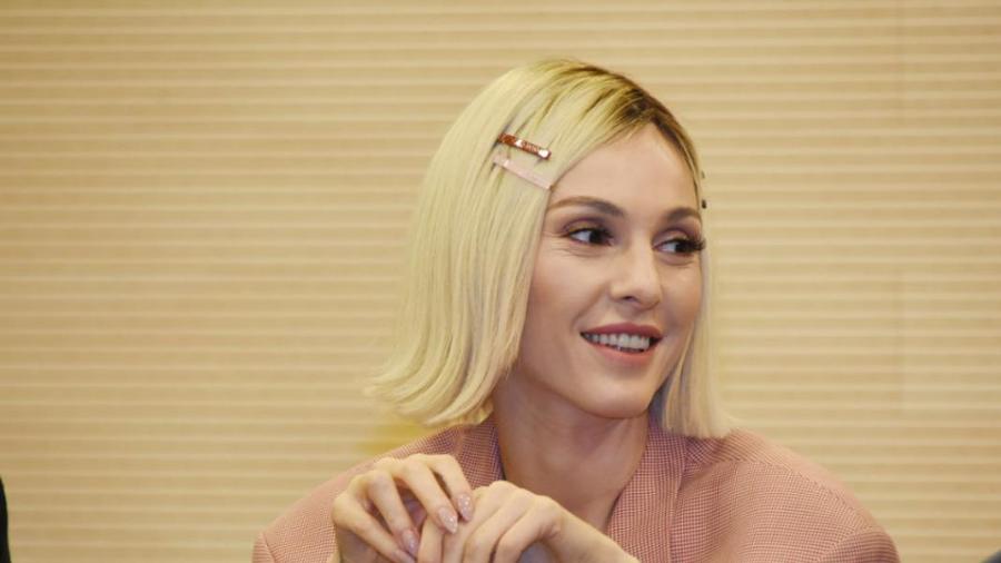 Τα έκοψαν καρέ και έδειξαν πόσο τους ταιριάζει: 10 διάσημες Ελληνίδες που το τόλμησαν