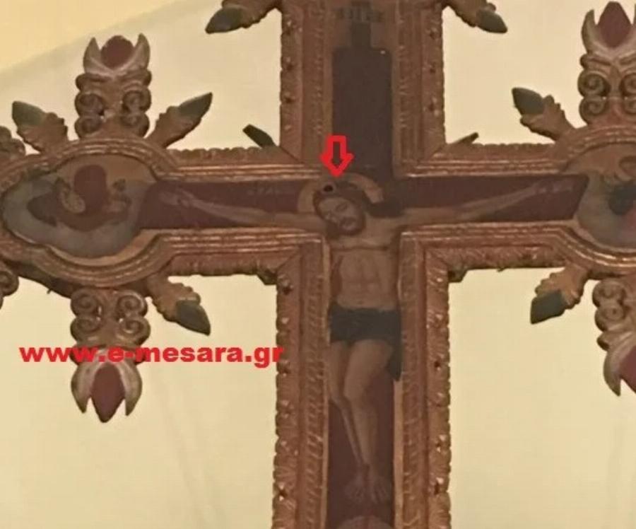 «Δεν λογαριάζω παπά την πίστη σου»: Τα λόγια εκείνου που πυροβόλησε τον εσταυρωμένο