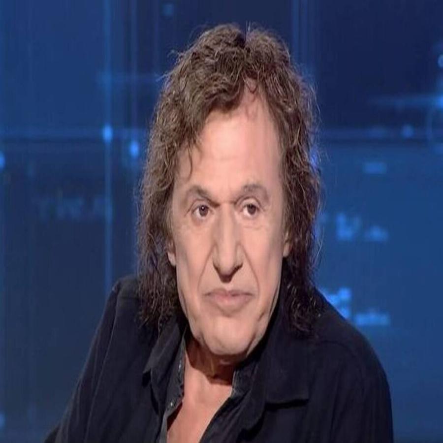 Βασίλης Παπακωνσταντίνου: Η σχέση του με τον θάνατο και η αποκάλυψη για την Ελένη Ράντου