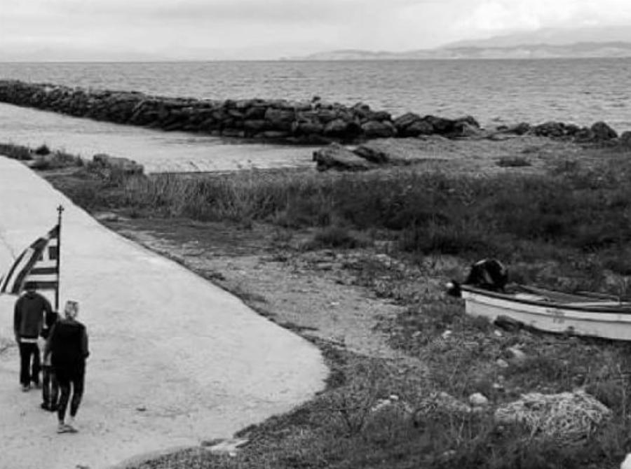 9χρονος Τάσος: Θα παρελάσει μόνος του με τη γαλανόλευκη στο Μαθράκι