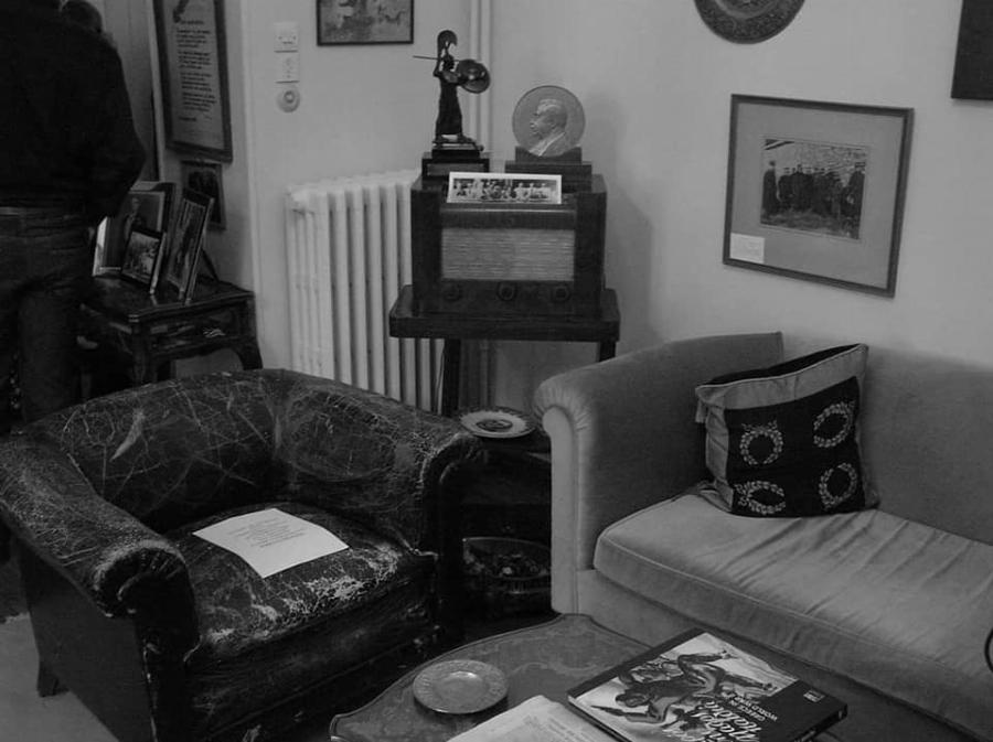 Η εγγονή του Ιωάννη Μεταξά ανοίγει το σπίτι του ιστορικού “ΟΧΙ” κάθε 28η Οκτωβρίου και ξεναγεί τους επισκέπτες