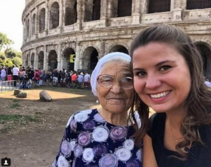90χρονη γιαγιά: Ταξίδευε μόνη της σε όλο τον κόσμο και μοιράζονταν τα πάντα στο Instagram
