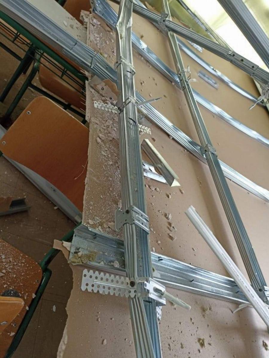 Κατέρρευσε η ψευδοροφή σε σχολείο στην Θεσσαλονίκη– Άγιο είχαν οι μαθητές