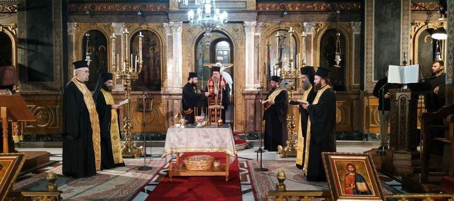 Ολόκληρη η αλήθεια: Πως να επωφελούνται περισσότερο από το ευχέλαιο οι χριστιανοί