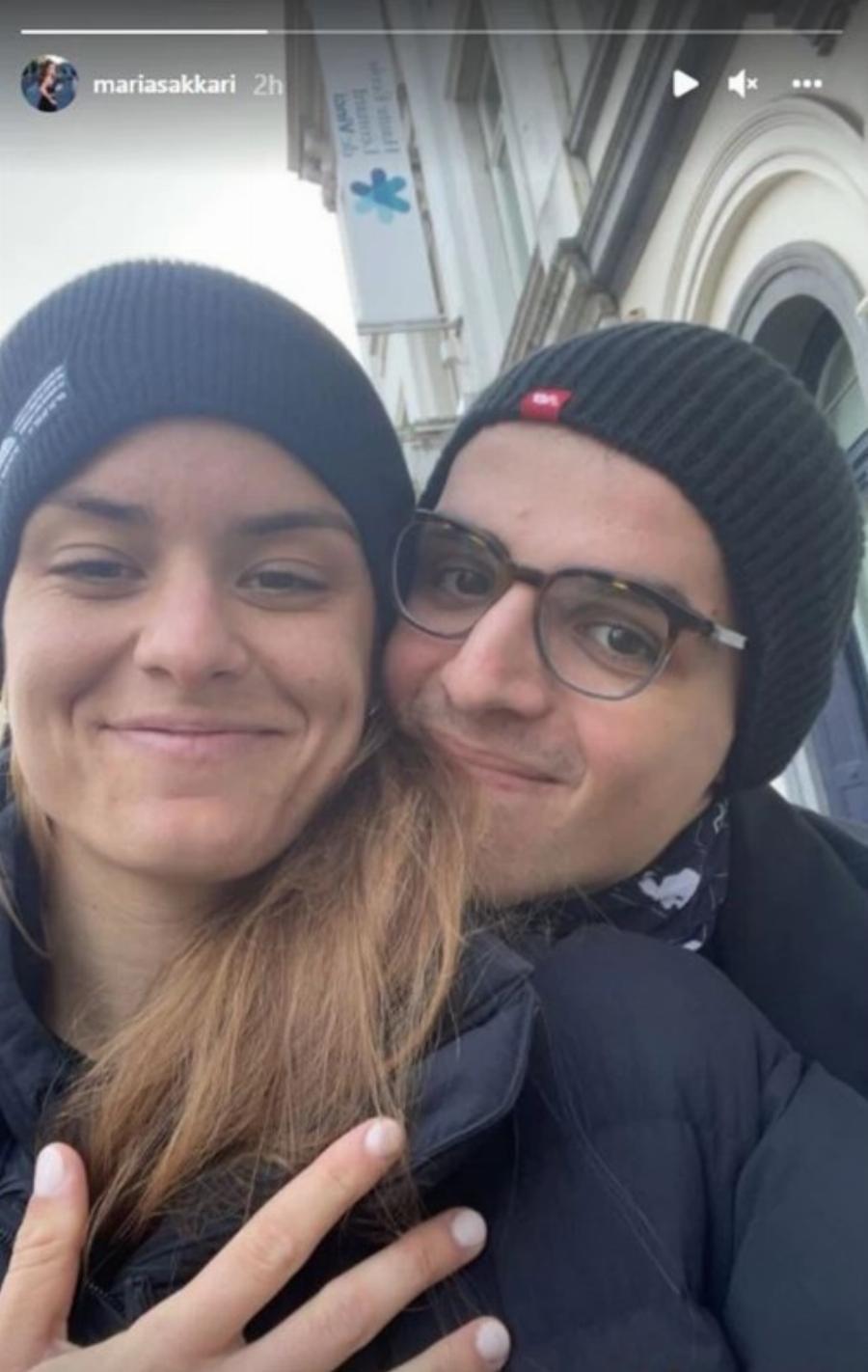 Μαρία Σάκκαρη – Κωνσταντίνος Μητσοτάκης: Η πρώτη τους κοινή φωτογραφία αγκαλιά