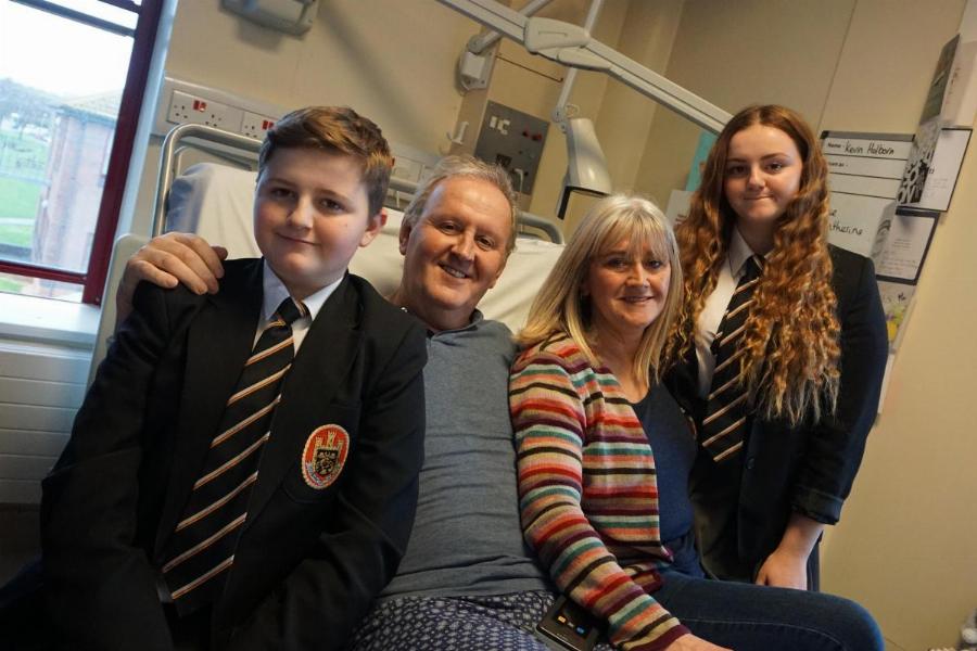 Κορίτσι 15 ετών έσωσε τον πατέρα της από ανακοπή χάρη στα μαθήματα CPR που έκανε στο σχολείο