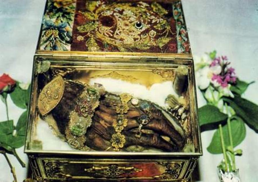 Τα αδιάφθορα λείψανα της Αγίας Αικατερίνης