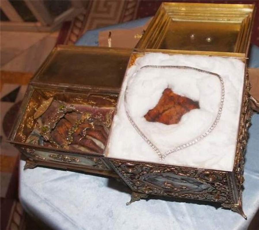 Τα αδιάφθορα λείψανα της Αγίας Αικατερίνης