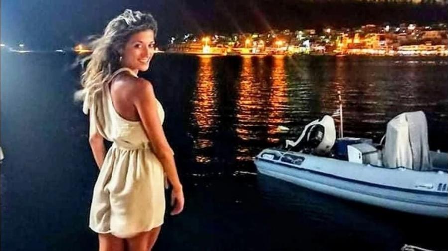 Έχτισαν εκκλησάκι στο σημείο που δολοφονήθηκε η Δώρα: Συγκινούν οι συμπολίτες της στη Ρόδο