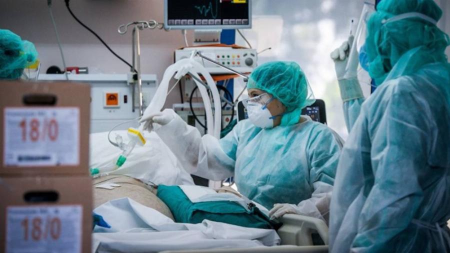 Θρήνος στη χώρα μας: Πατέρας και γιος από την Καρδίτσα έχασαν τη ζωή τους από κορονοϊό