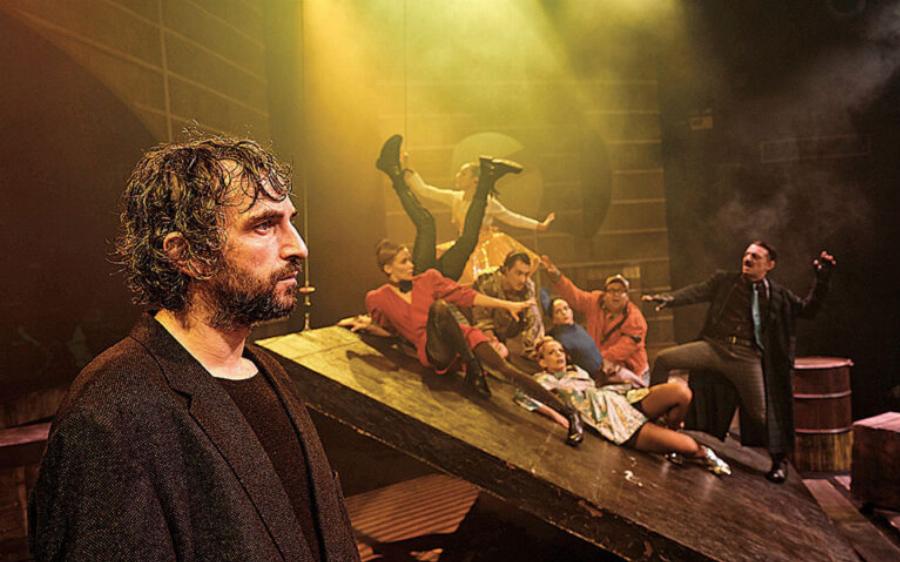 «Ένα star system που έκανε φίρμα τον Φιλιππίδη και Διευθυντή τον Λιγνάδη, κρίνει τον Άρη Σερβετάλη»