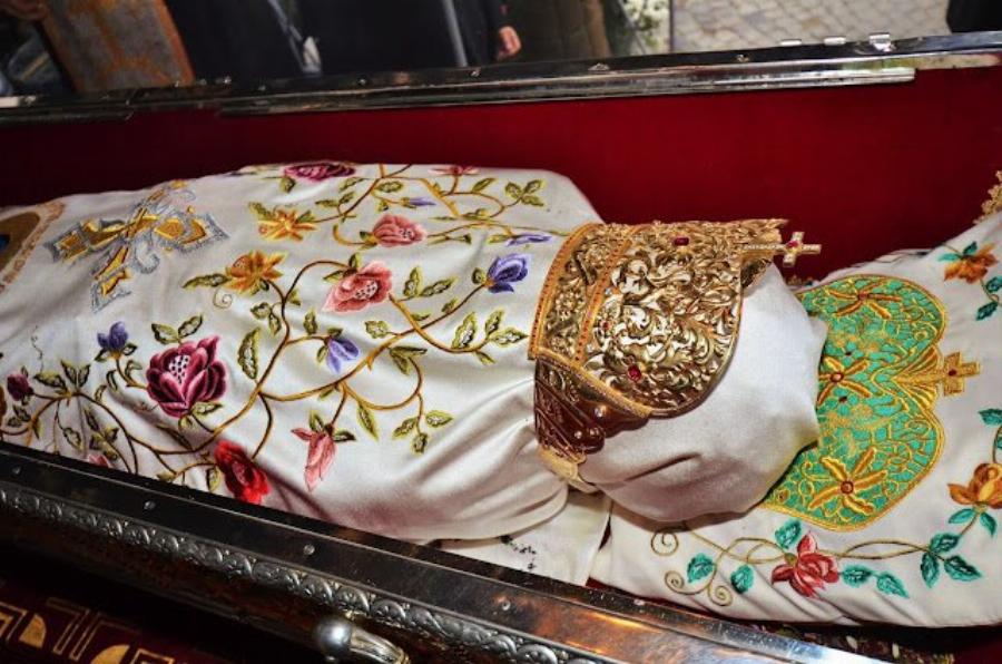 Συγκλονίζει η Οσία Παρασκευή η Επιβατινή: Μύρια είναι τα θαύματά της