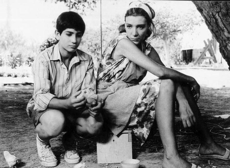 Βασίλης Καΐλας: Το παιδί θαύμα του ελληνικού κινηματογράφου, οι 117 ταινίες, ο φόβος του φλερτ, το εγγόνι και τα 67 του χρόνια