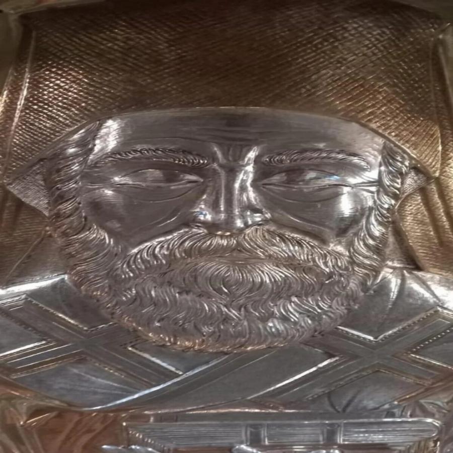 Μέγα το θαύμα σε μοναστήρι της Αίγινας: Ο Άγιος Νεκτάριος άνοιξε τα μάτια του και καθήλωσε τις μοναχές