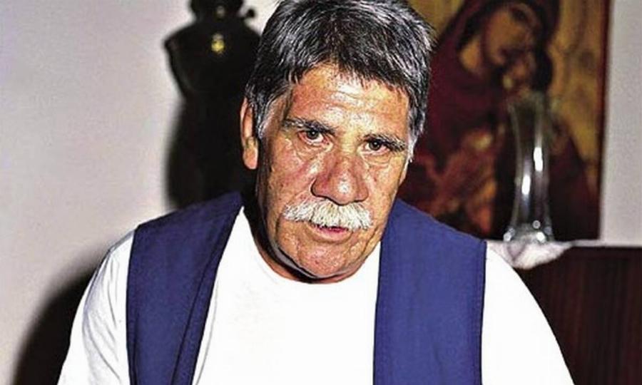 Σταύρος Παράβας: Τα βασανιστήρια, η εξορία και ο θάνατος του γιου του που τον έριξε στην κατάθλιψη