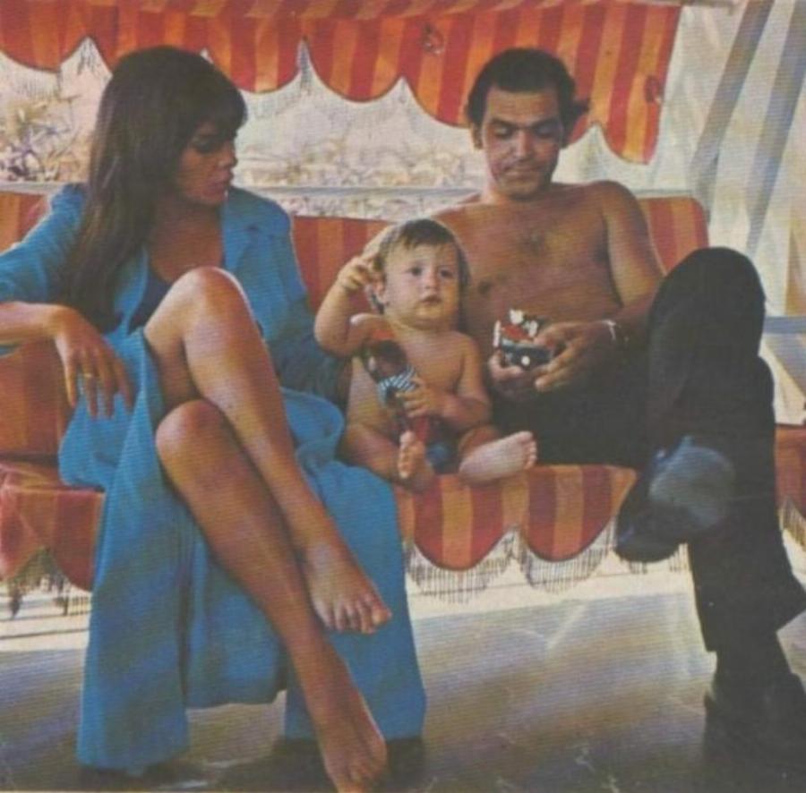 Δώδεκα λατρεμένοι Έλληνες ηθοποιοί σε στιγμές ανεμελιάς μέσα από ένα σπάνιο φωτογραφικό αφιέρωμα