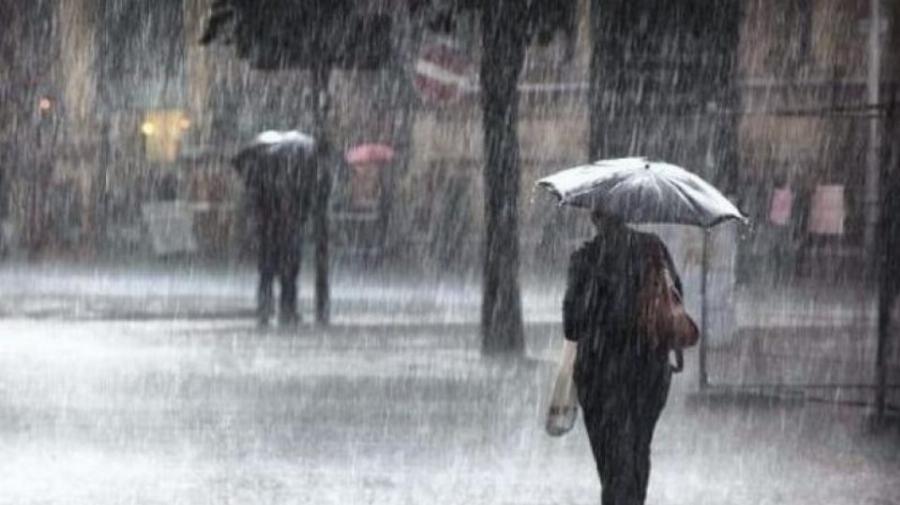 Επικίνδυνα καιρικά φαινόμενα τις επόμενες ώρες – Που θα πέσουν καταιγίδες και χαλάζι