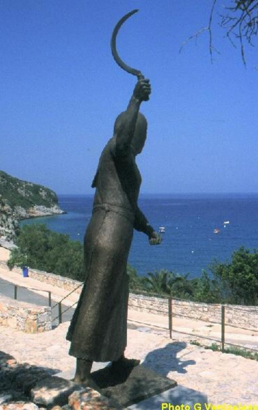 Αυτό γιατί δεν μας το διδάξαν στο σχολείο: Η Ιστορία της Μανιάτισσας με το δρεπάνι