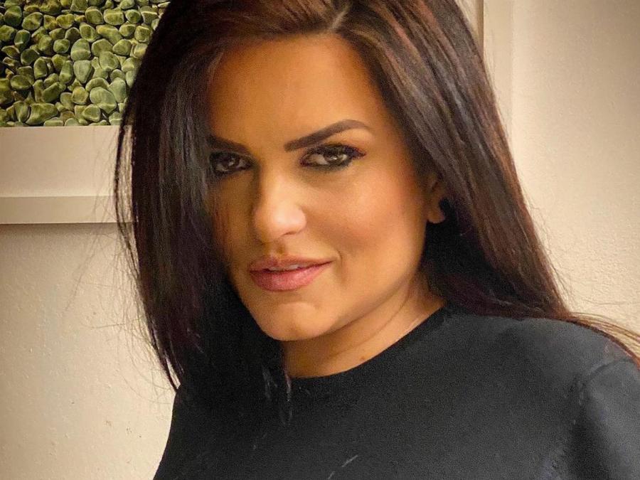 Δήμητρα Κατσαφάδου: Η αρρώστια του συζύγου της, ο άγνωστος γάμος και το σπίτι που θα δωρίσει για γηροκομείο