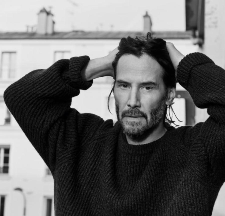 Ο Χολιγουντιανός ηθοποιός παράδειγμα προς μίμηση: Ο Κιάνου Ριβς δεν φοράει ακριβά ρούχα ούτε μένει σε επαύλεις, αλλά δίνει τα χρήματά του σε όσους έχουν ανάγκη