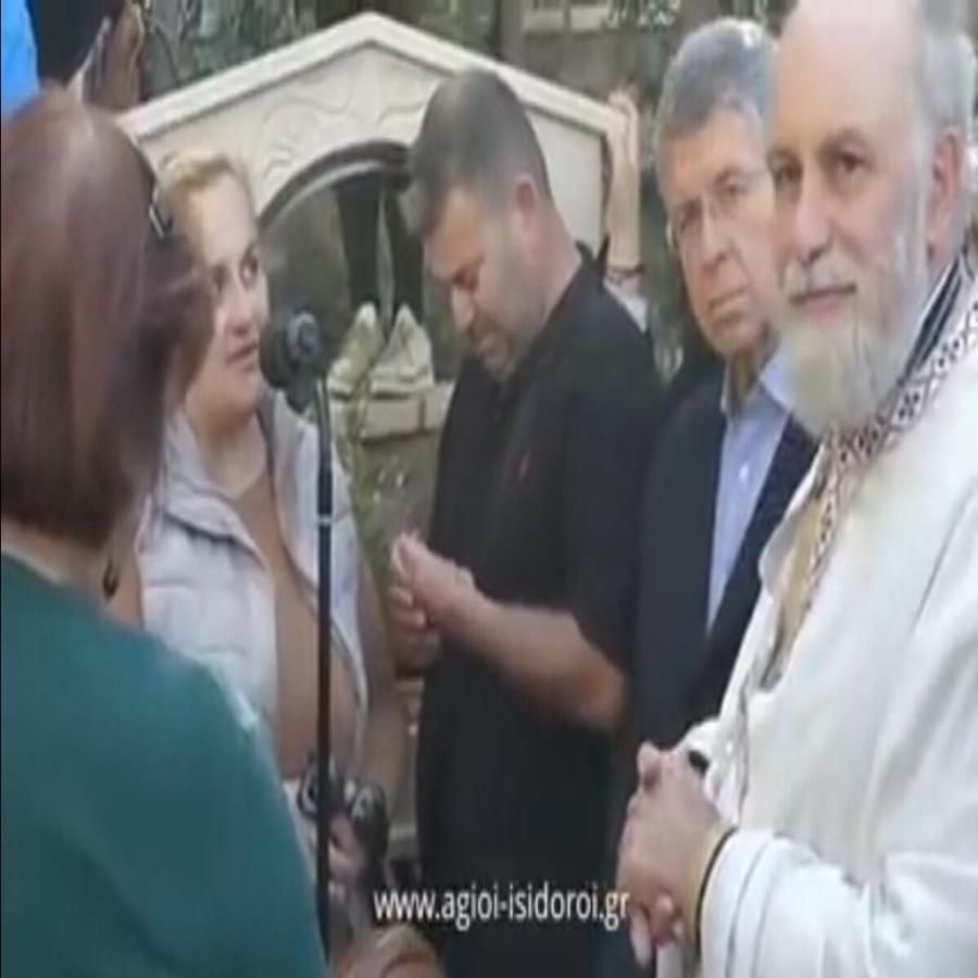 Συγκλονιστικό θαύμα του Τιμίου Σταυρού: Έσωσε ακρωτηριασμένο χέρι στην Εκκλησία Λυκαβηττού