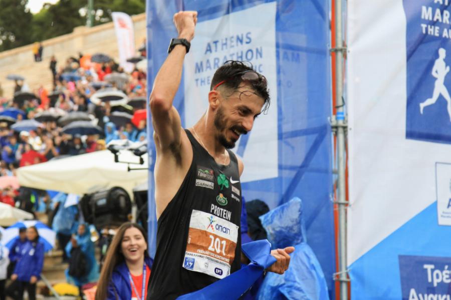 Μαραθώνιος 2021: Νικητής ο Κώστας Γκελαούζος σπάζοντας ρεκόρ 17 ετών